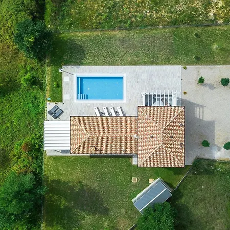 Holiday home Simone Paradiso Martinski
